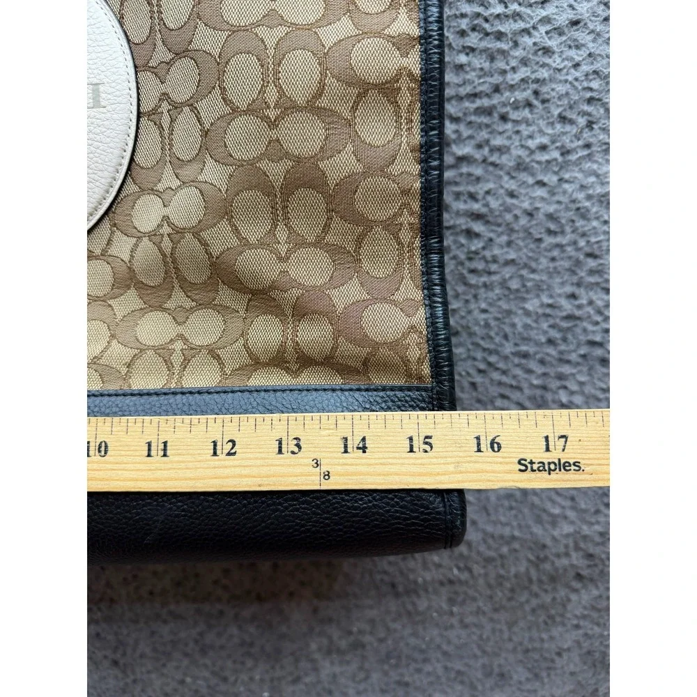 Coach pre owned